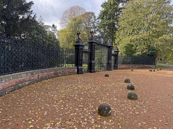 It was very quiet and life seemed to be carrying on as normal around the Sandringham Estate today. General views around Sandringham. Andrew Mountbatten Windsor, formerly Prince Andrew, is reported to have been banished to a private home on the Sandringham Estate in Norfolk. Prince Andrew, Sandringham, Norfolk, on 31st October, 2025 **NO CREDIT** 