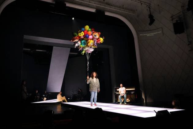 Anastasia Gubareva as Esma, lecturer , Falilou Seck as Paul, gallery owner , Sesede Terziyan as Lisa and Taner Sahintürk as Cem , f l , during the photo rehearsal for Berlin Karl Marx Platz at Maxim Gorki Theater in Berlin, October 30, 2025 Play and direction Hakan Savas Mican Stage Alissa Kolbusch Costumes Miriam Marto