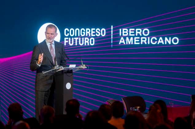 King Felipe VI attends the first Iberoamerican Future Congress King Felipe VI will speak at the Iberoamerican Future Congress, at Casa América, on October 31, 2025, in Madrid Spain Organized by the Iberoamerican General Secretariat SEGIB and the Foundation Encuentros del Futuro FEF , the event will address, between October 30 and 31, issues such as the future of world order, the crisis of democracy, smart cities, neuro-rights or education in the era of artificial intelligence 31 OCTOBER 2025 Madrid Madrid Madrid Spain  Copyright: xAlbertoxOrtegax 7068927
