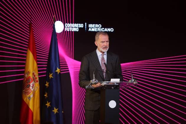 King Felipe VI attends the first Iberoamerican Future Congress King Felipe VI will take part in the Iberoamerican Future Congress, at Casa América, on October 31, 2025, in Madrid Spain Organized by the Iberoamerican General Secretariat SEGIB and the Fundación Encuentros del Futuro FEF , the event will address, between October 30 and 31, issues such as the future of world order, the crisis of democracy, smart cities, neuro-rights or education in the era of artificial intelligence FAMOUSES ROYALTY CONGRESS José Ramó Madrid Madrid Madrid Spain  Copyright: xJosÃ xRamonxHernandox 7068969