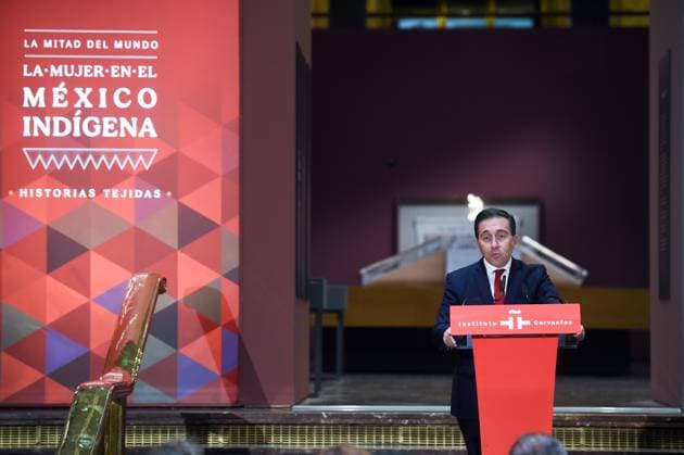 Albares inaugurates the exhibition Half of the world Women in indigenous Mexico The Minister of Foreign Affairs, European Union and Cooperation, José Manuel Albares, presides the opening of the exhibition Half of the world Women in indigenous Mexico , on October 31, 2025, in Madrid Spain The exhibition has been organized by AECID together with the National Institute of Anthropology and History of Mexico INAH 31 OCTOBER 2025 Spain  Copyright: xGustavoxValientex 7069270