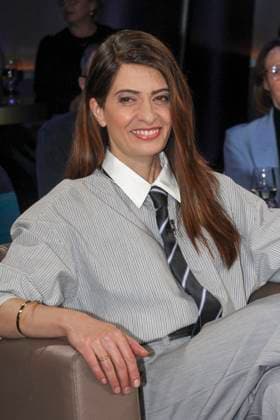 abb NDRTalkshow Linda Lydia Zervakis German Greek news anchor and TV presenter for ProSieben as a guest on the NDR talk show , from the NDR 3 studio on 31 10 2025 in Hamburg Hamburg Germany