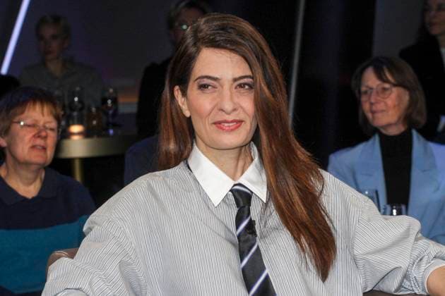 abb NDRTalkshow Linda Lydia Zervakis German Greek news anchor and TV presenter for ProSieben as a guest on the NDR talk show , from the NDR 3 studio on 31 10 2025 in Hamburg Hamburg Germany