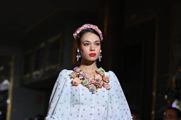 International Flamenco Fashion Week Madrid, (SIMOF) in Madrid - 31 Oct 2025 A model walks in a Angela Isa design at the International Flamenco Fashion Week Madrid, (SIMOF) show, at the Wellington Hotel in Madrid. Madrid Spain Copyright: xAtilanoxGarciax xSOPAxImagesx FOTO54282