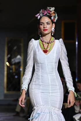 International Flamenco Fashion Week Madrid, (SIMOF) in Madrid - 31 Oct 2025 A model walks in a Angela Isa design at the International Flamenco Fashion Week Madrid, (SIMOF) show, at the Wellington Hotel in Madrid. Madrid Spain Copyright: xAtilanoxGarciax xSOPAxImagesx FOTO54285