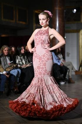 International Flamenco Fashion Week Madrid, (SIMOF) in Madrid - 31 Oct 2025 A model walks in a Angela Isa design at the International Flamenco Fashion Week Madrid, (SIMOF) show, at the Wellington Hotel in Madrid. Madrid Spain Copyright: xAtilanoxGarciax xSOPAxImagesx FOTO54296