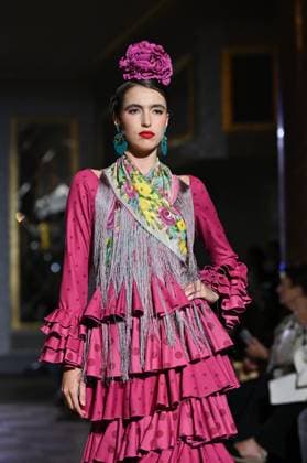International Flamenco Fashion Week Madrid, (SIMOF) in Madrid - 31 Oct 2025 A model walks in a Angela Isa design at the International Flamenco Fashion Week Madrid, (SIMOF) show, at the Wellington Hotel in Madrid. Madrid Spain Copyright: xAtilanoxGarciax xSOPAxImagesx FOTO54325