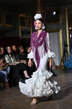 International Flamenco Fashion Week Madrid, (SIMOF) in Madrid - 31 Oct 2025 A model walks in a Angela Isa design at the International Flamenco Fashion Week Madrid, (SIMOF) show, at the Wellington Hotel in Madrid. Madrid Spain Copyright: xAtilanoxGarciax xSOPAxImagesx FOTO54330