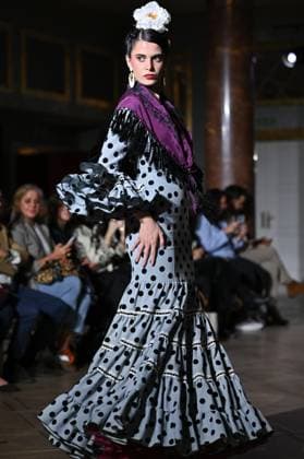 International Flamenco Fashion Week Madrid, (SIMOF) in Madrid - 31 Oct 2025 A model walks in a Angela Isa design at the International Flamenco Fashion Week Madrid, (SIMOF) show, at the Wellington Hotel in Madrid. Madrid Spain Copyright: xAtilanoxGarciax xSOPAxImagesx FOTO54338