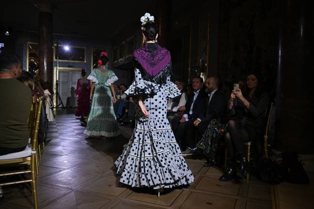 International Flamenco Fashion Week Madrid, (SIMOF) in Madrid - 31 Oct 2025 A model walks in a Angela Isa design at the International Flamenco Fashion Week Madrid, (SIMOF) show, at the Wellington Hotel in Madrid. Madrid Spain Copyright: xAtilanoxGarciax xSOPAxImagesx FOTO54339