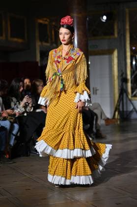 International Flamenco Fashion Week Madrid, (SIMOF) in Madrid - 31 Oct 2025 A model walks in a Angela Isa design at the International Flamenco Fashion Week Madrid, (SIMOF) show, at the Wellington Hotel in Madrid. Madrid Spain Copyright: xAtilanoxGarciax xSOPAxImagesx FOTO54345