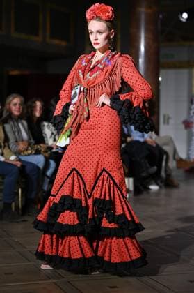 International Flamenco Fashion Week Madrid, (SIMOF) in Madrid - 31 Oct 2025 A model walks in a Angela Isa design at the International Flamenco Fashion Week Madrid, (SIMOF) show, at the Wellington Hotel in Madrid. Madrid Spain Copyright: xAtilanoxGarciax xSOPAxImagesx FOTO54349