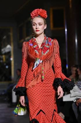 International Flamenco Fashion Week Madrid, (SIMOF) in Madrid - 31 Oct 2025 A model walks in a Angela Isa design at the International Flamenco Fashion Week Madrid, (SIMOF) show, at the Wellington Hotel in Madrid. Madrid Spain Copyright: xAtilanoxGarciax xSOPAxImagesx FOTO54352