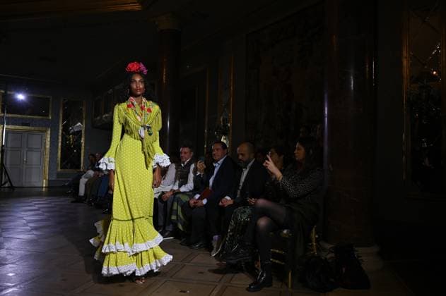 International Flamenco Fashion Week Madrid, (SIMOF) in Madrid - 31 Oct 2025 A model walks in a Angela Isa design at the International Flamenco Fashion Week Madrid, (SIMOF) show, at the Wellington Hotel in Madrid. Madrid Spain Copyright: xAtilanoxGarciax xSOPAxImagesx FOTO54357