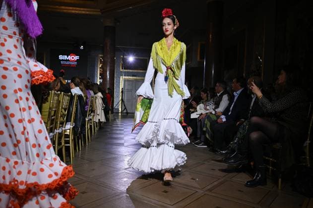 International Flamenco Fashion Week Madrid, (SIMOF) in Madrid - 31 Oct 2025 A model walks in a Angela Isa design at the International Flamenco Fashion Week Madrid, (SIMOF) show, at the Wellington Hotel in Madrid. Madrid Spain Copyright: xAtilanoxGarciax xSOPAxImagesx FOTO54362