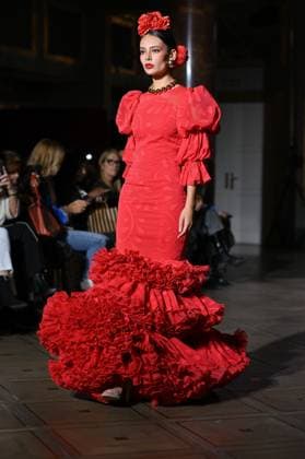 International Flamenco Fashion Week Madrid, (SIMOF) in Madrid - 31 Oct 2025 A model walks in a Inma Benicio design at the International Flamenco Fashion Week Madrid, (SIMOF) show, at the Wellington Hotel in Madrid. Madrid Spain Copyright: xAtilanoxGarciax xSOPAxImagesx FOTO54390