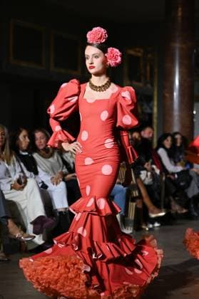 International Flamenco Fashion Week Madrid, (SIMOF) in Madrid - 31 Oct 2025 A model walks in a Inma Benicio design at the International Flamenco Fashion Week Madrid, (SIMOF) show, at the Wellington Hotel in Madrid. Madrid Spain Copyright: xAtilanoxGarciax xSOPAxImagesx FOTO54400