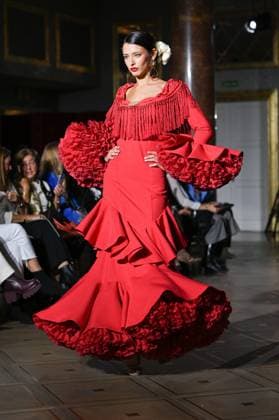 International Flamenco Fashion Week Madrid, (SIMOF) in Madrid - 31 Oct 2025 A model walks in a Inma Benicio design at the International Flamenco Fashion Week Madrid, (SIMOF) show, at the Wellington Hotel in Madrid. Madrid Spain Copyright: xAtilanoxGarciax xSOPAxImagesx FOTO54429