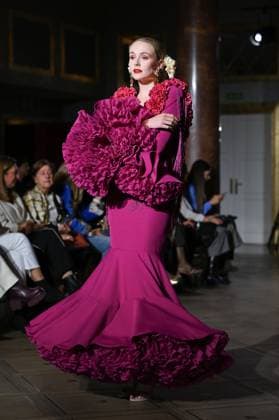 International Flamenco Fashion Week Madrid, (SIMOF) in Madrid - 31 Oct 2025 A model walks in a Inma Benicio design at the International Flamenco Fashion Week Madrid, (SIMOF) show, at the Wellington Hotel in Madrid. Madrid Spain Copyright: xAtilanoxGarciax xSOPAxImagesx FOTO54433