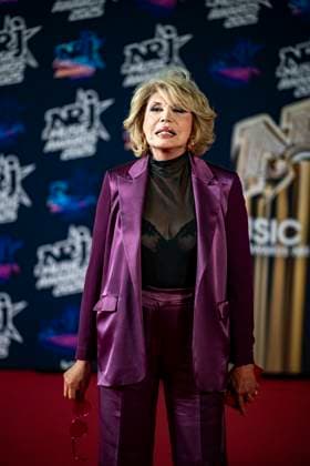 PEOPLE : NRJ Music Awards - Cannes 31 10 25 Amanda Lear attends the 27th NRJ Music Awards on October 31, 2025 in Cannes, France. Photo by Sandrine Thesillat PsNewZ  Copyright: xSandrinexTHESILLATx