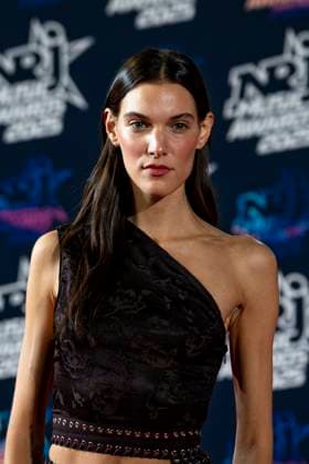 PEOPLE : NRJ Music Awards - Cannes 31 10 25 Charlotte Cardin attends the 27th NRJ Music Awards on October 31, 2025 in Cannes, France. Photo by Sandrine Thesillat PsNewZ  Copyright: xSandrinexTHESILLATx