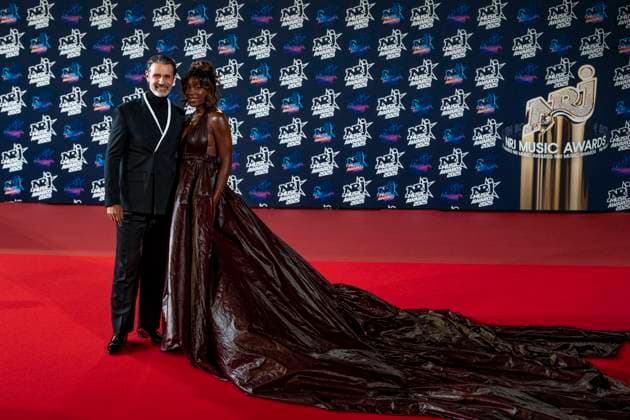 PEOPLE : NRJ Music Awards - Cannes 31 10 25 Patrick Mouratoglou and Ada attend the 27th NRJ Music Awards on October 31, 2025 in Cannes, France. Photo by Sandrine Thesillat PsNewZ  Copyright: xSandrinexTHESILLATx