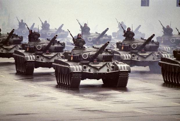 Military parade on Red Square, Moscow, November 7, 1985 9037154 07.11.1985 The military parade on Red Square to celebrate the 68th anniversary of the October Revolution, Moscow, November 7, 1985. Alexander Polyakov Sputnik Moscow Russia  Copyright: xAlexanderxPolyakovx