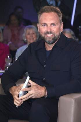 Steven Gätjen at the recording of the NDR Talk Show in the NDR television studio in Lokstedt Hamburg, 29 10 2025 Foto:xgbrcix xFuturexImagex ndr_talk2910_5003