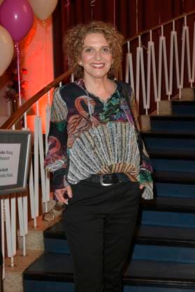 Heike Kloss at the premiere of the play Carmen darf nicht platzen at the Komödie am Kurfürstendamm in the Ernst Reuter Saal Berlin, 31 10 2025 Foto:xM.xBehrensx xFuturexImagex carmen_prem_5039