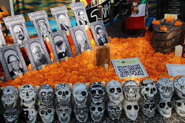 Mega Offering For The Day Of The Dead In Mexico City The mega-offering of the National Autonomous University of Mexico (UNAM) is seen on the occasion of the Day of the Dead at the esplanade of Universum in the south of Mexico City, Mexico, on October 31, 2025. The theme of the 2025 UNAM mega-offering is: Traces of our history: Migrations, exile, refuge and displacement. MÃ xico City Mexico  Copyright: xJosexLuisxToralesx originalFilename: torales-notitle251031_np8GU.jpg