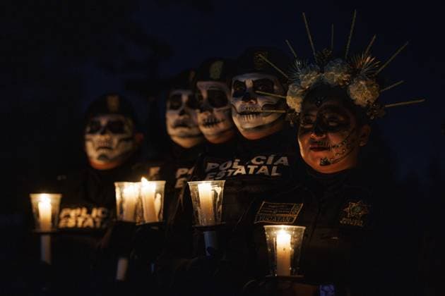 MERIDA, The Netherlands, 2025-10-31 19:19:09 Merida, October 31, 2025. As part of the Hanal Pixan (food for the souls), the Walk of the Souls (Paseo de las Animas) took place, starting from the common cemetery. Hanal Pixan is celebrated in the Yucatan during the Day of the Dead (Dia de Muertos) and has a Mayan origin. Photo: NLBEELD Robert Meerding Credit: NL Beeld Robert Meerding - Inc  Copyright: xx x