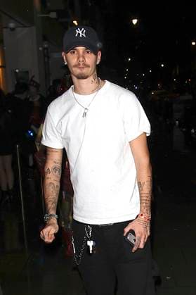 Naomi Campbell Halloween party, London, UK, 31 October 2025. Romeo Beckham leaves 77 Marylebone which hosted Naomi Campbell s Halloween Event in London™s Mayfair, London, UK, 31 October 2025., Credit:Smart Pictures Avalon  Copyright: xSmartxPicturesx xAvalonx 1049522372