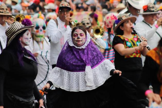 Annual Dia de Muertos Parade Persons taking part during the 2025 Dia de Muertos Parade at Paseo de la Reforma avenue on the Day of the Dead celebration. 1.5 million people attended the annual Dia de Muertos Parade. on November 1, 2025 in Mexico City, Mexico. (Photo by Carlos Santiago Eyepix Group) Copyright: xCarlosxSantiagox xEyepixxGroupx CS_01112025_124882