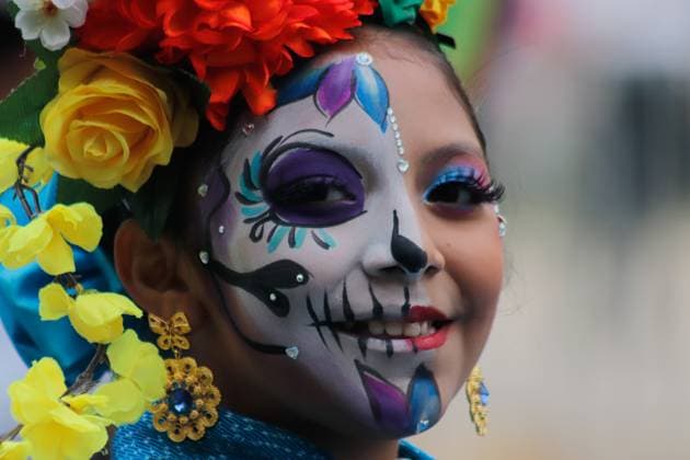Annual Dia de Muertos Parade A woman taking part during the 2025 Dia de Muertos Parade at Paseo de la Reforma avenue on the Day of the Dead celebration. 1.5 million people attended the annual Dia de Muertos Parade. on November 1, 2025 in Mexico City, Mexico. (Photo by Carlos Santiago Eyepix Group) Copyright: xCarlosxSantiagox xEyepixxGroupx CS_01112025_124873