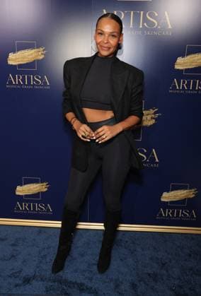 11 November 2025 - Los Angeles, California - Samantha Mumba. ARTISA Medical Grade Skincare Launch Party held at The Grotto. Los Angeles USA - ZUMAa123 20251101_zaa_a123_007 Copyright: xADx
