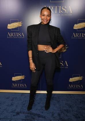 11 November 2025 - Los Angeles, California - Samantha Mumba. ARTISA Medical Grade Skincare Launch Party held at The Grotto. Los Angeles USA - ZUMAa123 20251101_zaa_a123_024 Copyright: xADx