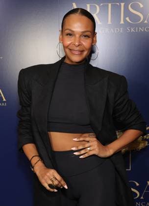 11 November 2025 - Los Angeles, California - Samantha Mumba. ARTISA Medical Grade Skincare Launch Party held at The Grotto. Los Angeles USA - ZUMAa123 20251101_zaa_a123_030 Copyright: xADx