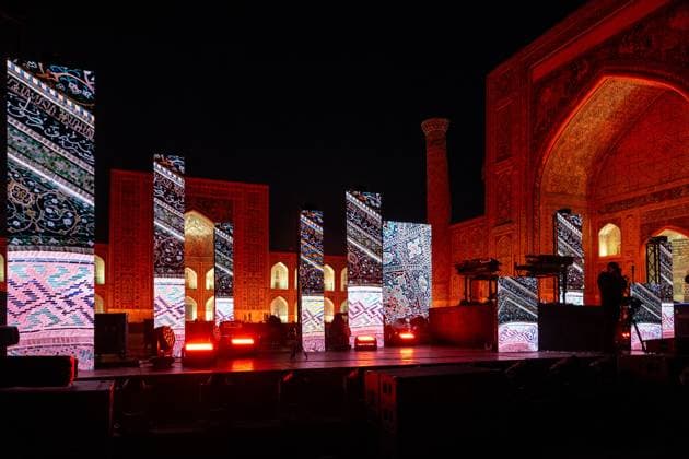 Jean-Michel Jarre At Concert on Registan Square - Samarkand Jean-Michel Jarre performs on the famous Registan Square, as Samarkand hosts the 43rd UNESCO General Conference, a historic gathering of all member states outside Paris for the first time in 40 years, in Samarkand, Uzbekistan, on November 1st, 2025. Photo by Ammar Abd Rabbo ABACAPRESS.COM Samarkand Uzbekistan  Copyright: xAbdxRabboxAmmar ABACAx