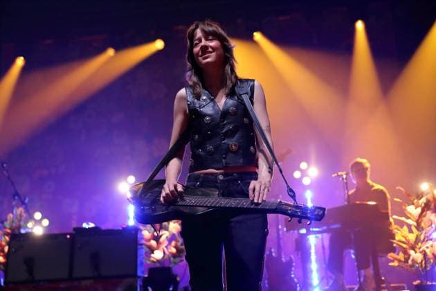 Megan Lovell from the band Larkin Poe at a concert at the Tempodrom in Berlin, November 1, 2025 Larkin Poe concert Berlin