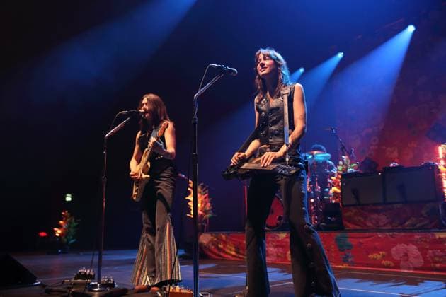 Rebecca Lovell and Megan Lovell, from left, from the band Larkin Poe at a concert at the Tempodrom in Berlin, November 1, 2025 Larkin Poe concert Berlin