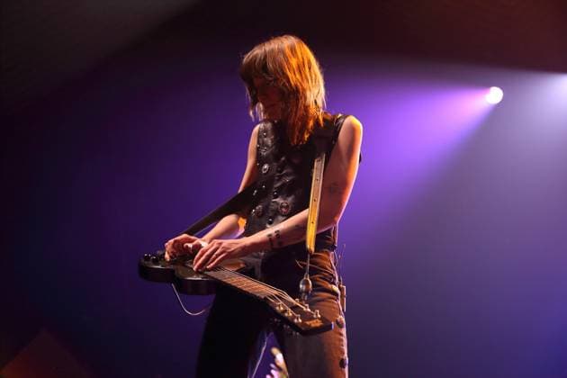 Megan Lovell from the band Larkin Poe at a concert at the Tempodrom in Berlin, November 1, 2025 Larkin Poe concert Berlin