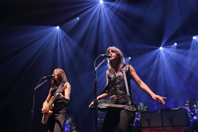 Rebecca Lovell and Megan Lovell, from left, from the band Larkin Poe at a concert at the Tempodrom in Berlin, November 1, 2025 Larkin Poe concert Berlin