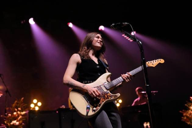 Rebecca Lovell from the band Larkin Poe at a concert at the Tempodrom in Berlin, November 1, 2025 Larkin Poe concert Berlin