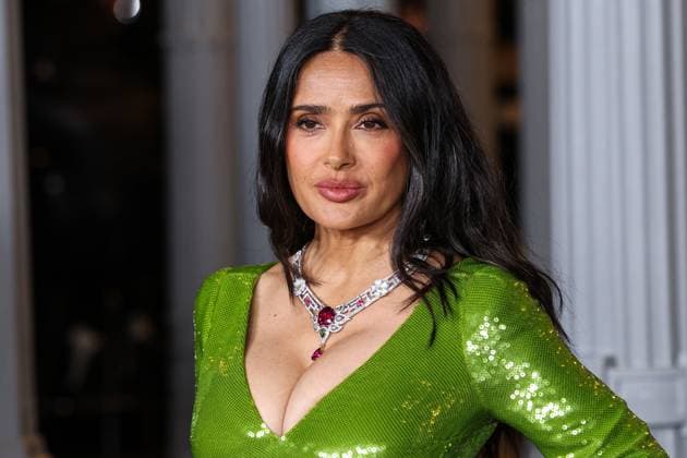 14th Annual LACMA Art + Film Gala 2025 Salma Hayek Pinault wearing Gucci arrives at the 14th Annual LACMA (Los Angeles County Museum of Art) Art + Film Gala 2025 presented by Gucci held at the Los Angeles County Museum of Art in Museum Row, Miracle Mile, Los Angeles, California, United States. Los Angeles County Museum of Art, Museum Row, Miracle Mile, Los Angeles, California, USA California United States  Copyright: xImagexPressxAgencyx originalFilename: collin-14thannu251102_npUEz.jpg