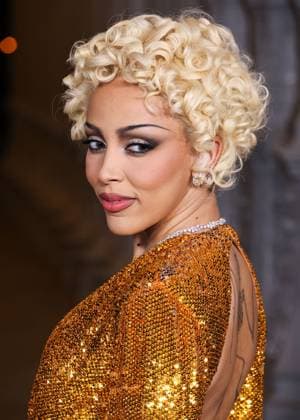 14th Annual LACMA Art + Film Gala 2025 Doja Cat (Amala Ratna Zandile Dlamini) wearing Gucci and Jacob & Co. High Jewelry arrives at the 14th Annual LACMA (Los Angeles County Museum of Art) Art + Film Gala 2025 presented by Gucci held at the Los Angeles County Museum of Art in Museum Row, Miracle Mile, Los Angeles, California, United States. Los Angeles County Museum of Art, Museum Row, Miracle Mile, Los Angeles, California, USA California United States  Copyright: xImagexPressxAgencyx originalFilename: collin-14thannu251102_npOUp.jpg