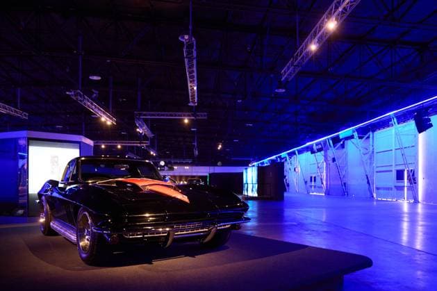 Icons on Wheels Expo in Buenos Aires BUENOS AIRES, ARGENTINA – NOVEMBER 2, 2025: Guns N Roses guitarist Slash s Corvette Stingray is part of the exhibition, The expo Icons on wheels a vintage and celebrity-owned cars takes part in Buenos Aires, Argentina, on November 2, 2025. The exhibition showcases 15 rare vehicles once owned by original icons from cinema, fashion, music, and culture, each displayed alongside the original clothing of its famous owner. Highlights include the DeLorean from Back to the Future, Marilyn Monroe’s luxury car, Princess Diana’s Ford Escort, and Diego Maradona’s black Ferrari. The event combines art, history, and nostalgia, offering a glimpse into the lifestyles of cultural legends through their most emblematic Copyright: x2025xAnadoluxLucianoxGonzalezx
