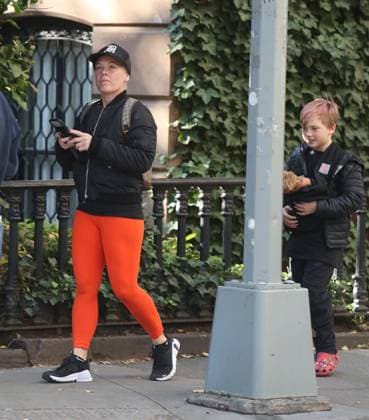 Pink and son Jameson Hart out in the West Village with unidentified man Featuring: Pink, Jameson Hart Where: New York City, New York, United States When: 02 Nov 2025 Credit: Rob Davis INSTARimages EDITORIAL USE ONLY. NOT FOR USE BY NEWSPAPERS BASED IN THE UK. Copyright: xx instar55236449
