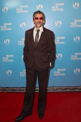 Actor Ethan Hawke poses on the red carpet at the GEMS Film Festival, where he will receive the Variety Virtuoso Award in Miami, United States, 02 November 2025. Actor Ethan Waks honored at the GEMS Film Festival in Miami !ACHTUNG: NUR REDAKTIONELLE NUTZUNG!  Copyright: xGiorgioxVierax AME4927 20251103-55018420594_1