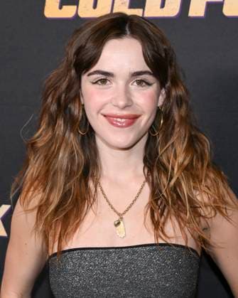 November 2, 2025, Beverly Hills, California, USA: American actress KIERNAN SHIPKA attends Stone Cold Fox Los Angeles Red Carpet Premiere. Beverly Hills USA - ZUMAb173 20251102_aap_b173_003 Copyright: xBillyxBennightx