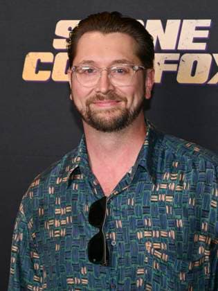 November 2, 2025, Beverly Hills, California, USA: American composer, pianist, and producer ALEX KOVACS attends Stone Cold Fox Los Angeles Red Carpet Premiere. Beverly Hills USA - ZUMAb173 20251102_aap_b173_027 Copyright: xBillyxBennightx